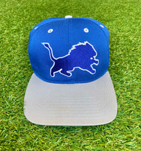 Load image into Gallery viewer, Vintage Detroit Lions Snapback
