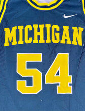 Load image into Gallery viewer, Vintage Robert Traylor Michigan Wolverines Nike Basketball Jersey
