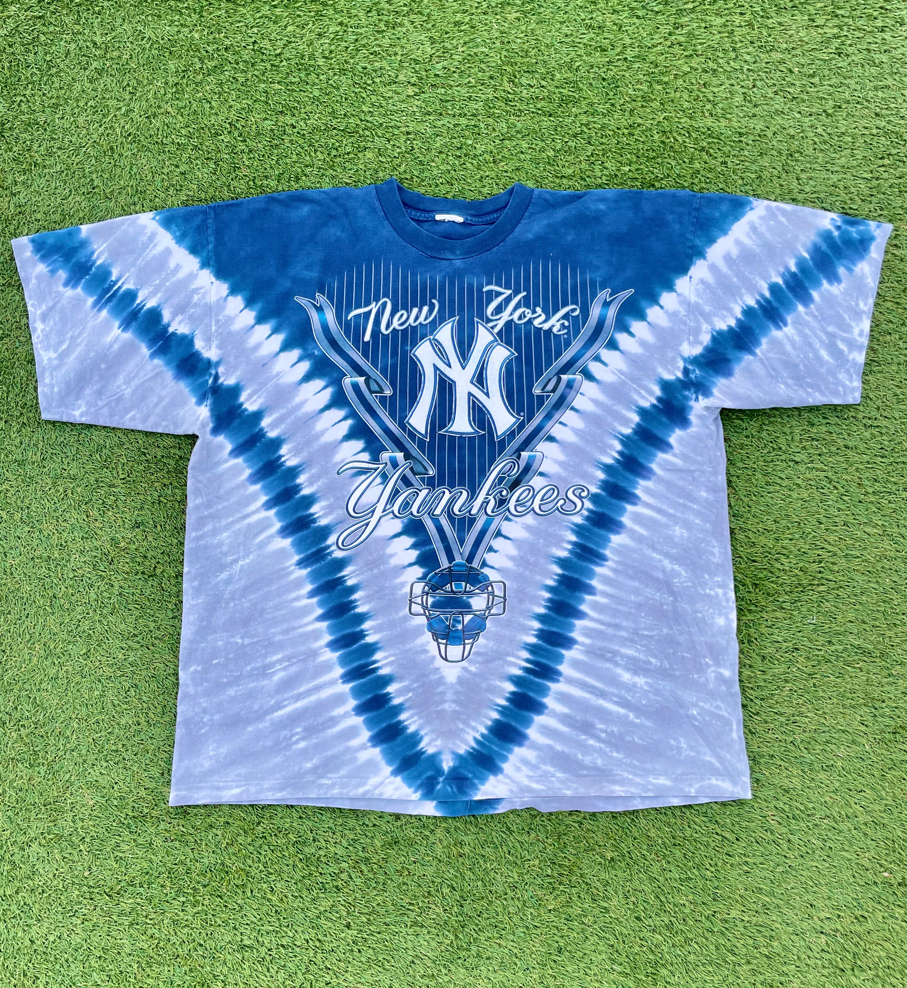 Yankees tie top dye shirt